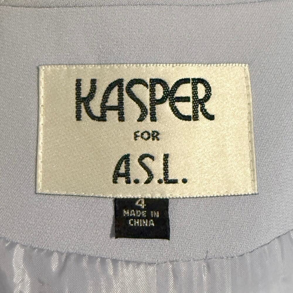 VTG Kasper ASL skirt suit, size 4. Beautiful pastel blue, tailored, embroidered - Picture 6 of 8